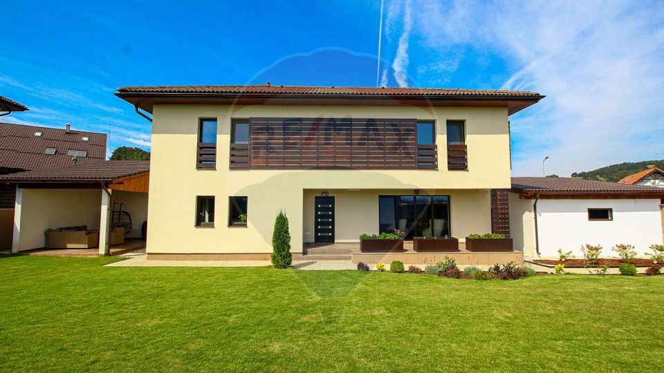 REZERVAT Casă individuala Harman