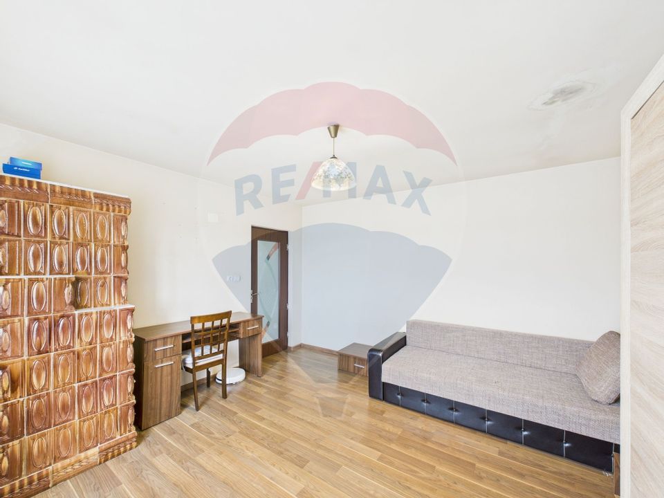 Casa spatioasa cu 5 camere si curte amenajata – Chitila