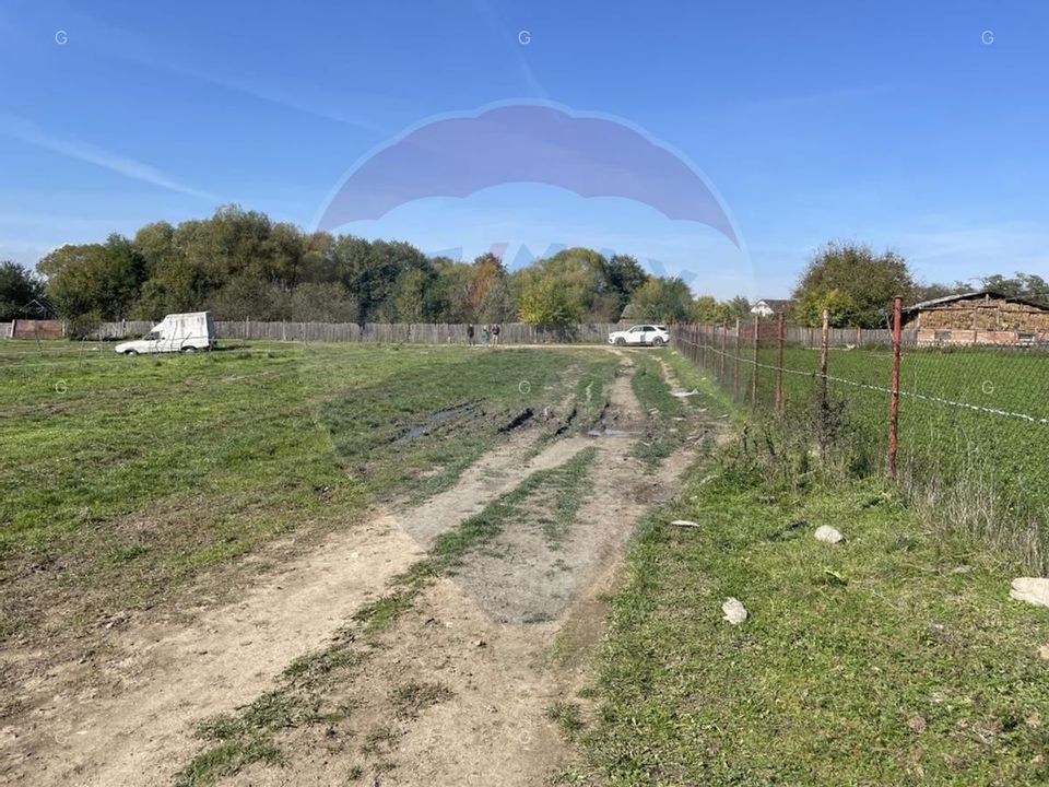Teren de vanzare 2,000mp , zona Campsor