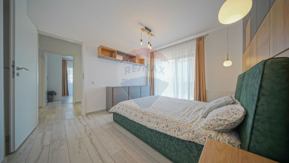 Vilă modernă, cu garaj, panouri și pompă de căldură, Cristian