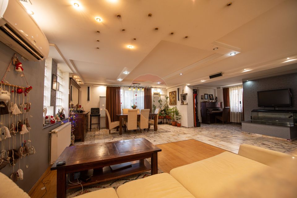 Casa 9 camere de vanzare 1200mp teren Cornetu Padure Lac Mihailesti