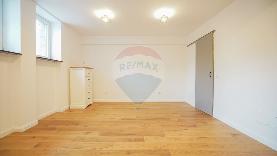 3 room Apartment for sale, Schei area