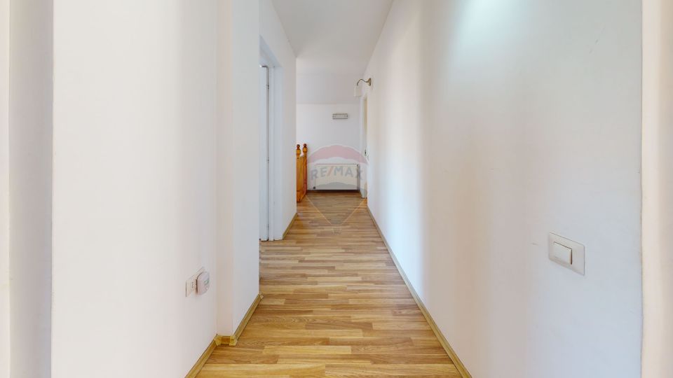 Detached house with 4 rooms, garage and courtyard in North area, Gulia