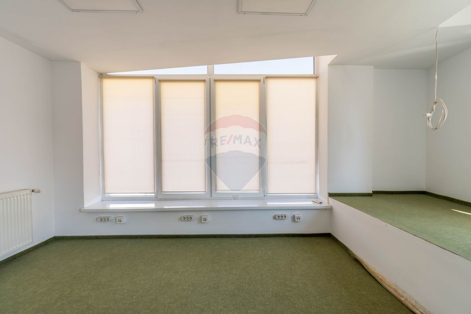 12 room House / Villa for sale, Semicentral area