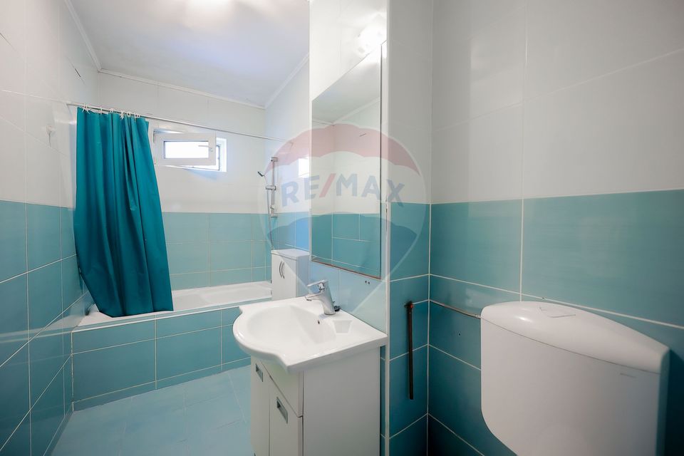 De vânzare apartament  cu 3 camere în zona Nufărul