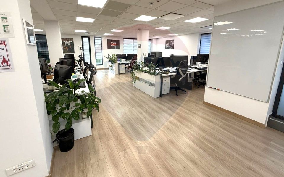 800sq.m Office Space for rent, Europa area