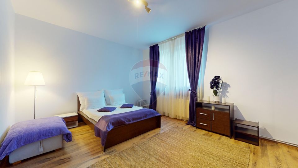 Apartament Modern cu 3 Camere în Centrul Istoric al Brașovului