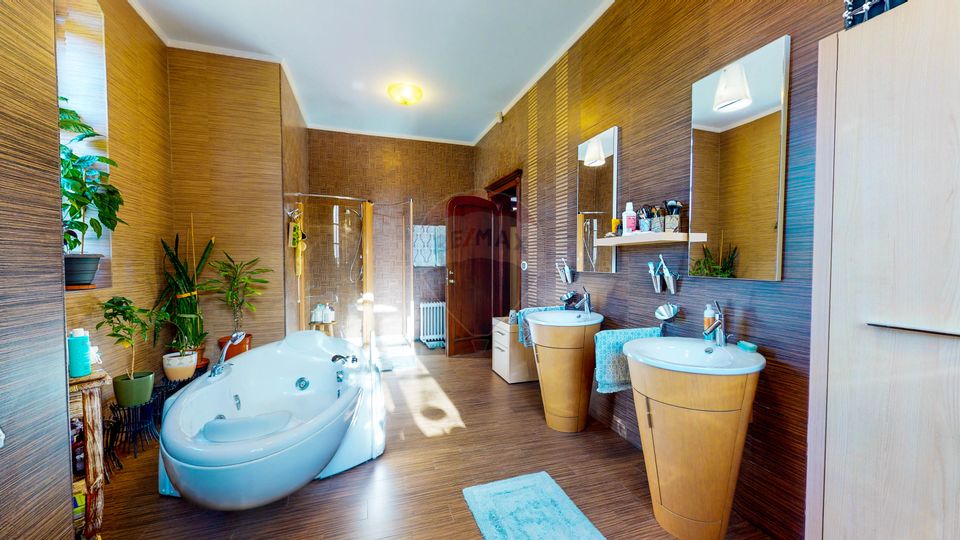 Bijuterie arhitecturală unică | teren de tenis | finisaje premium