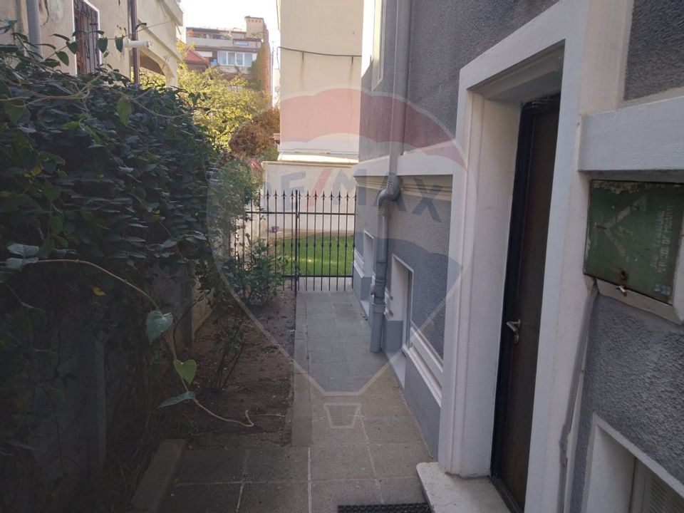 11 room House / Villa for rent, Aviatorilor area