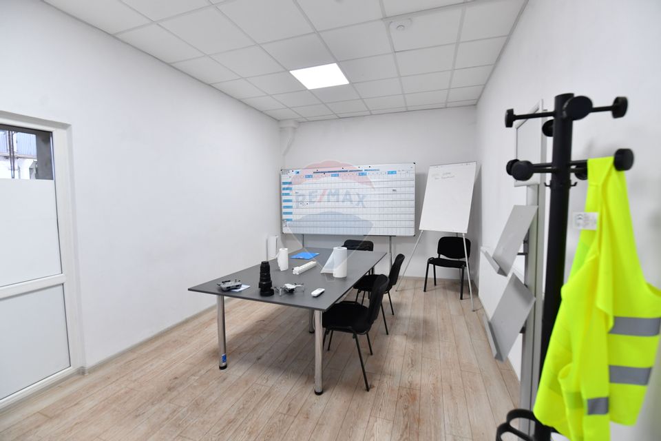 Teren industrial 35.000 mp cu hale de productie Craiova