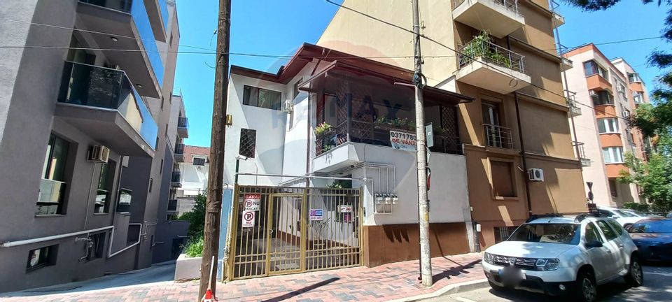 3 room Apartment for sale, Decebal area