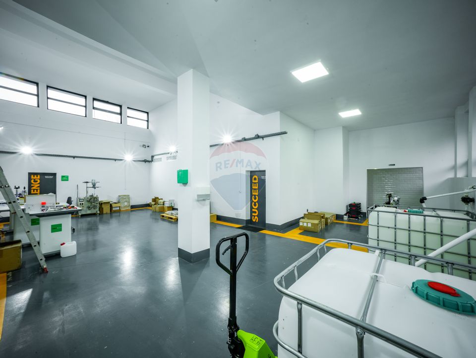 Hală industrială Clasa A, 895 mp + teren 2.880 mp, Ploiești