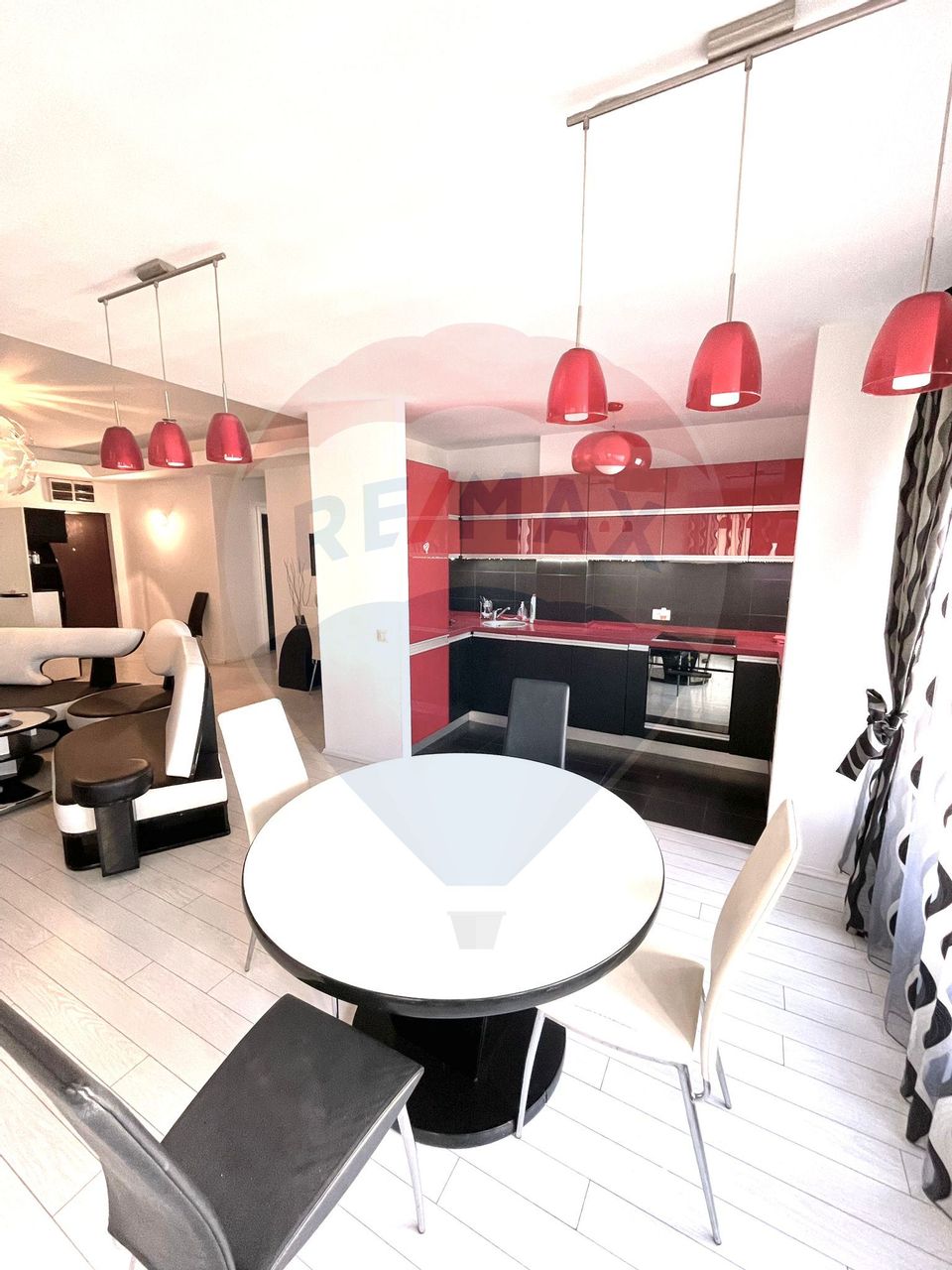 INCHIRIERE Apartament 3 camere în zona Aviatiei/NORTH AREA LAKE VIEW