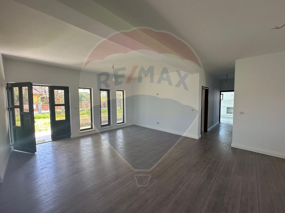 Casă  finisata - DE VANZARE in Lapusel