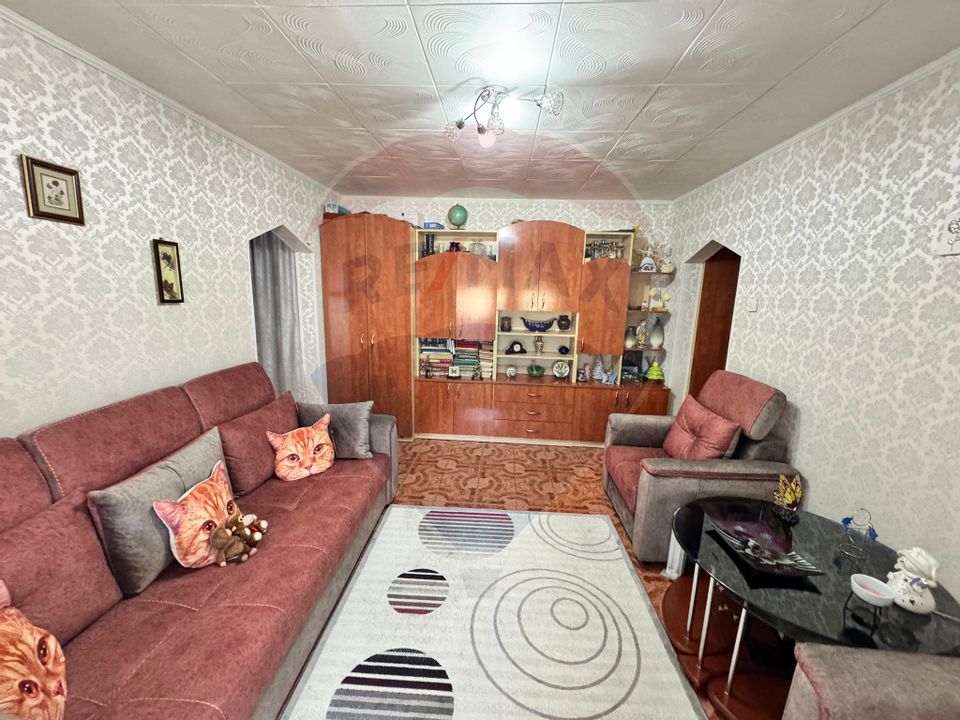 Apartament cu 2 camere de vânzare PIATA SUD