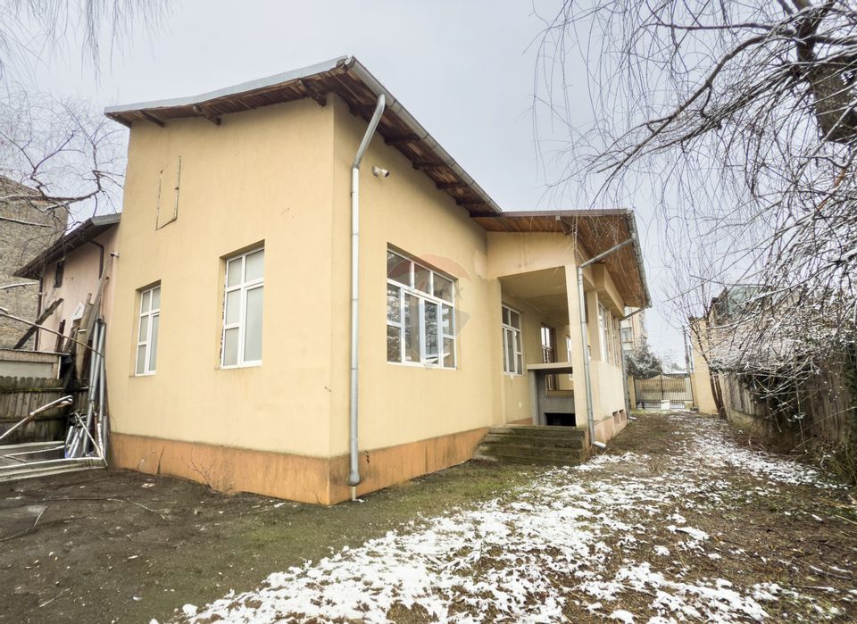 4 room House / Villa for sale, Rudului area