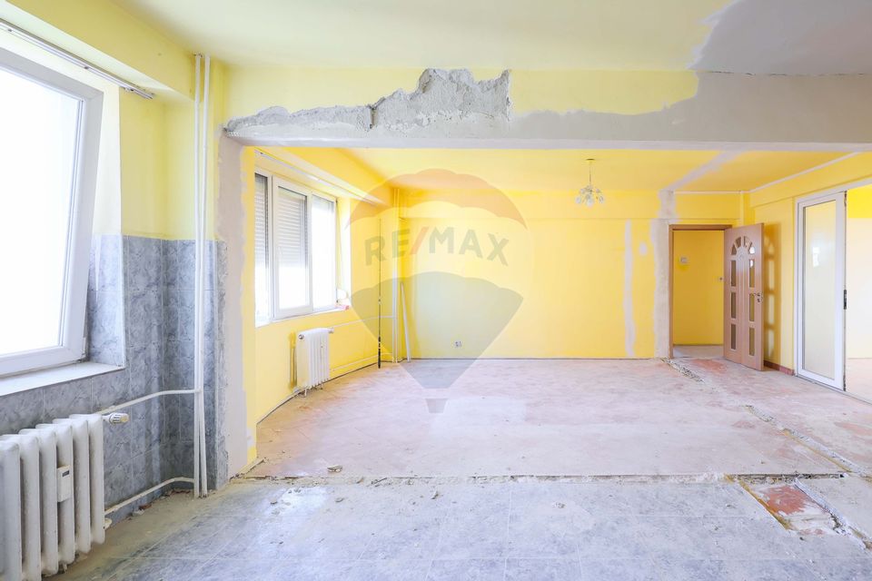 4 room Apartment for sale, Nufarul area