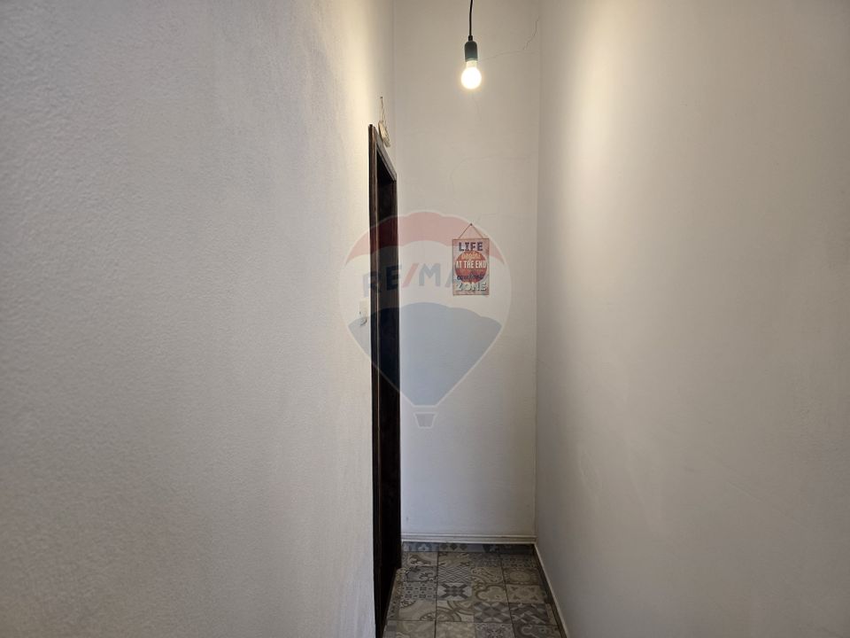 55sq.m Office Space for rent, Central area