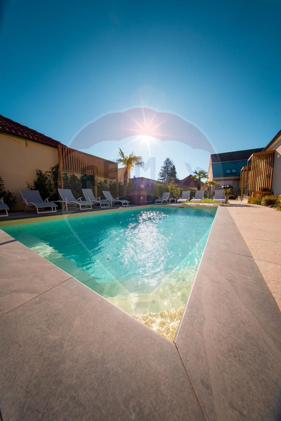 14 room Hotel / Pension for sale, Ultracentral area