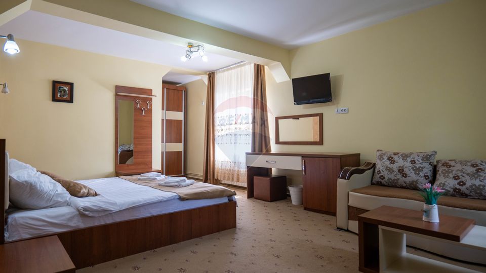 Oferta - vanzare pensiune 10 camere si casa de vacanta, Slanic Prahova