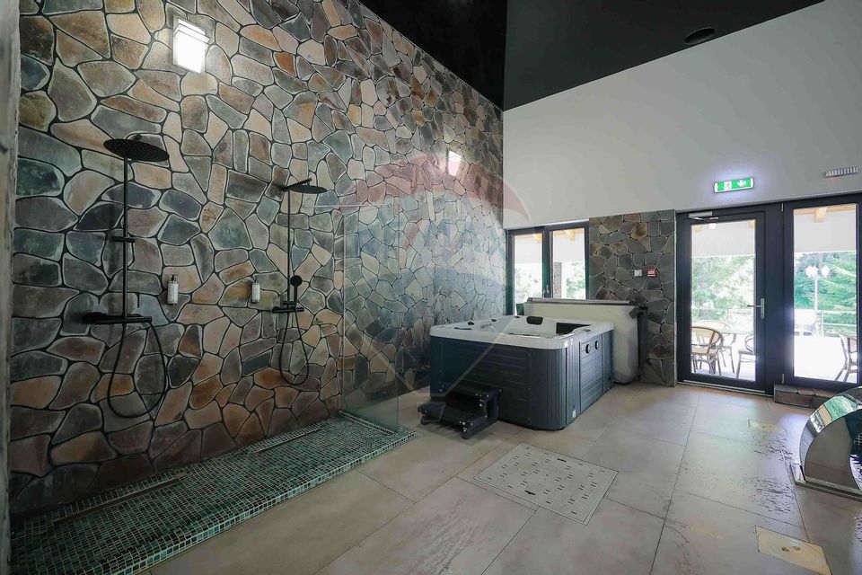 26 room Hotel / Pension for sale