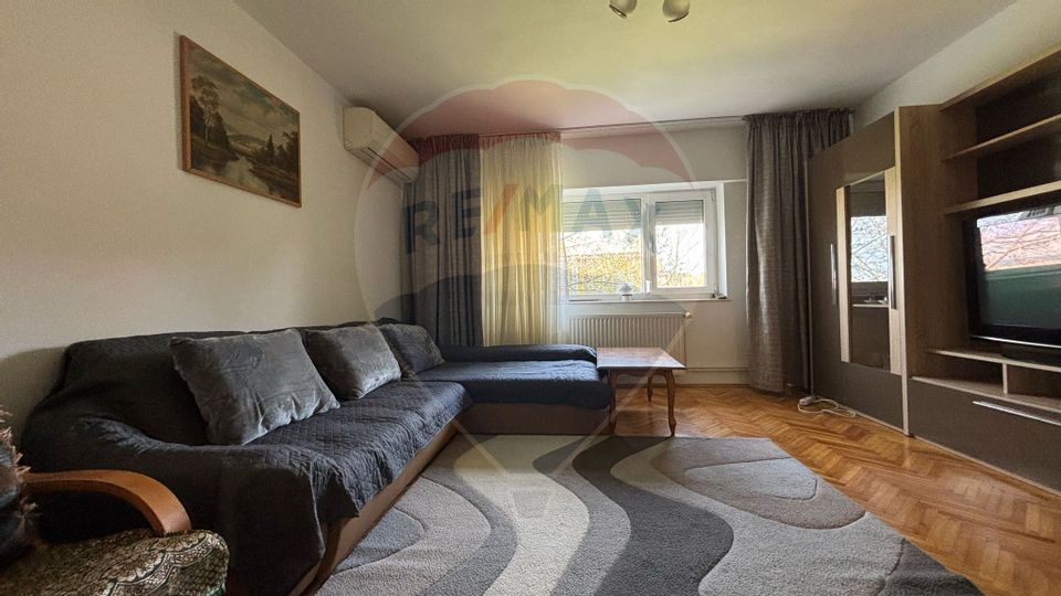 Apartament 2 camere de inchiriat-Faleza Nord in prima linie la mare