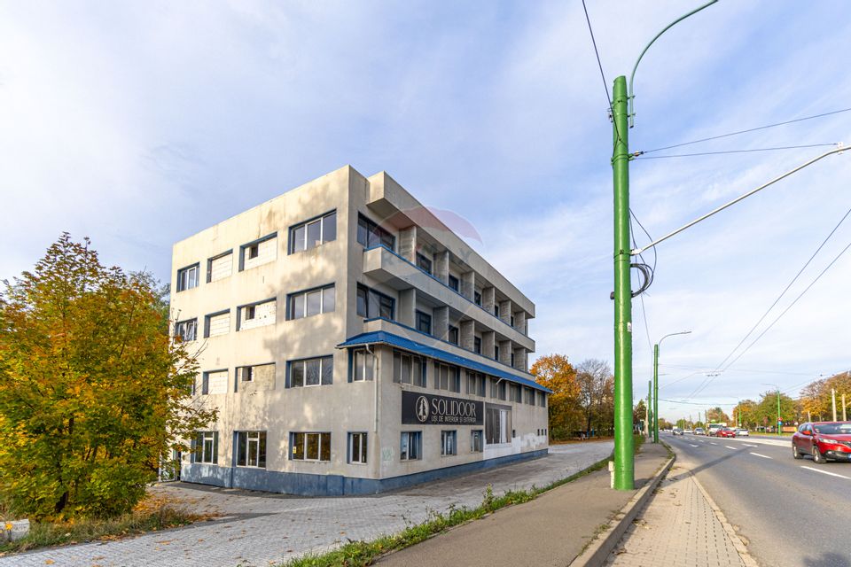 Oportunitate investiție-Clădire cu autorizație hotel și teren BRAȘOV