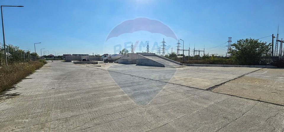 Industrial space for sale 90000sqm concrete plant Domnesti