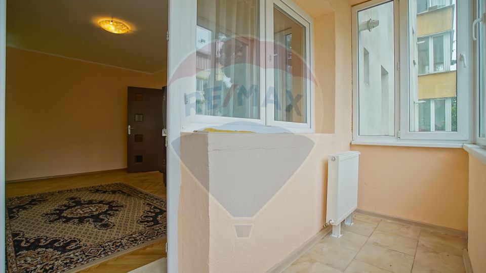 Apartament cu 2 camere, complet mobilat și utilat