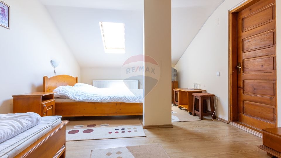 Hotel / Pensiune cu 10 camere de vânzare/Vama Buzaului