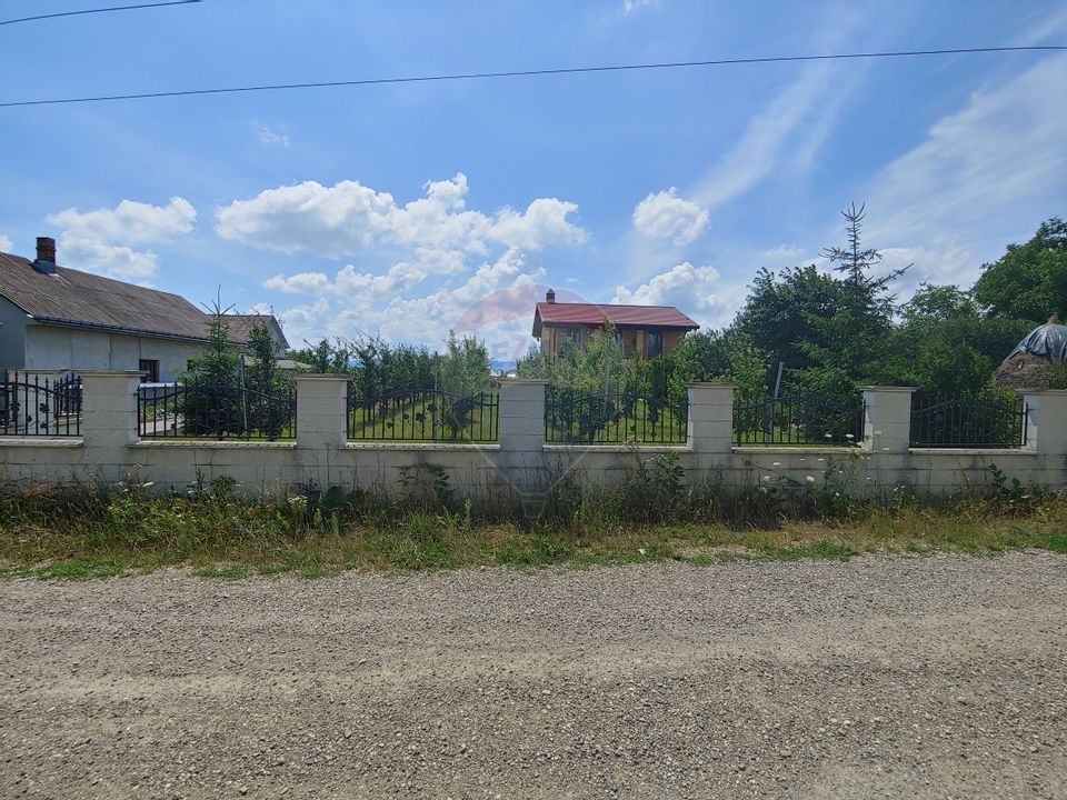 Casă / Vilă de lux cu 5 camere de vânzare în Vadu Moldovei, Suceava