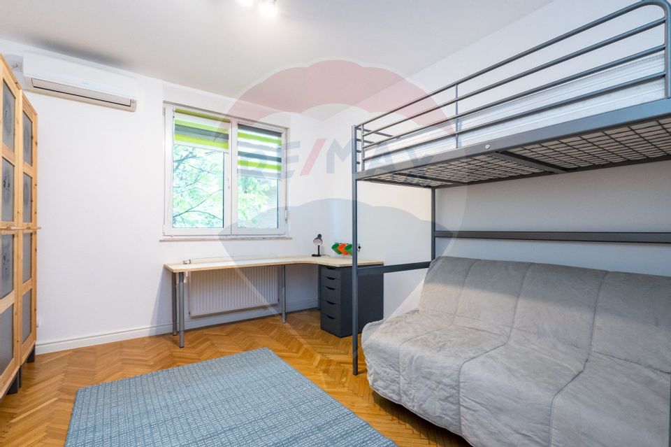 4 room Apartment for rent, Casin area