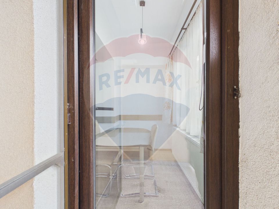 Garsoniera spatioasa de vanzare in zona P-ta Alba Iulia