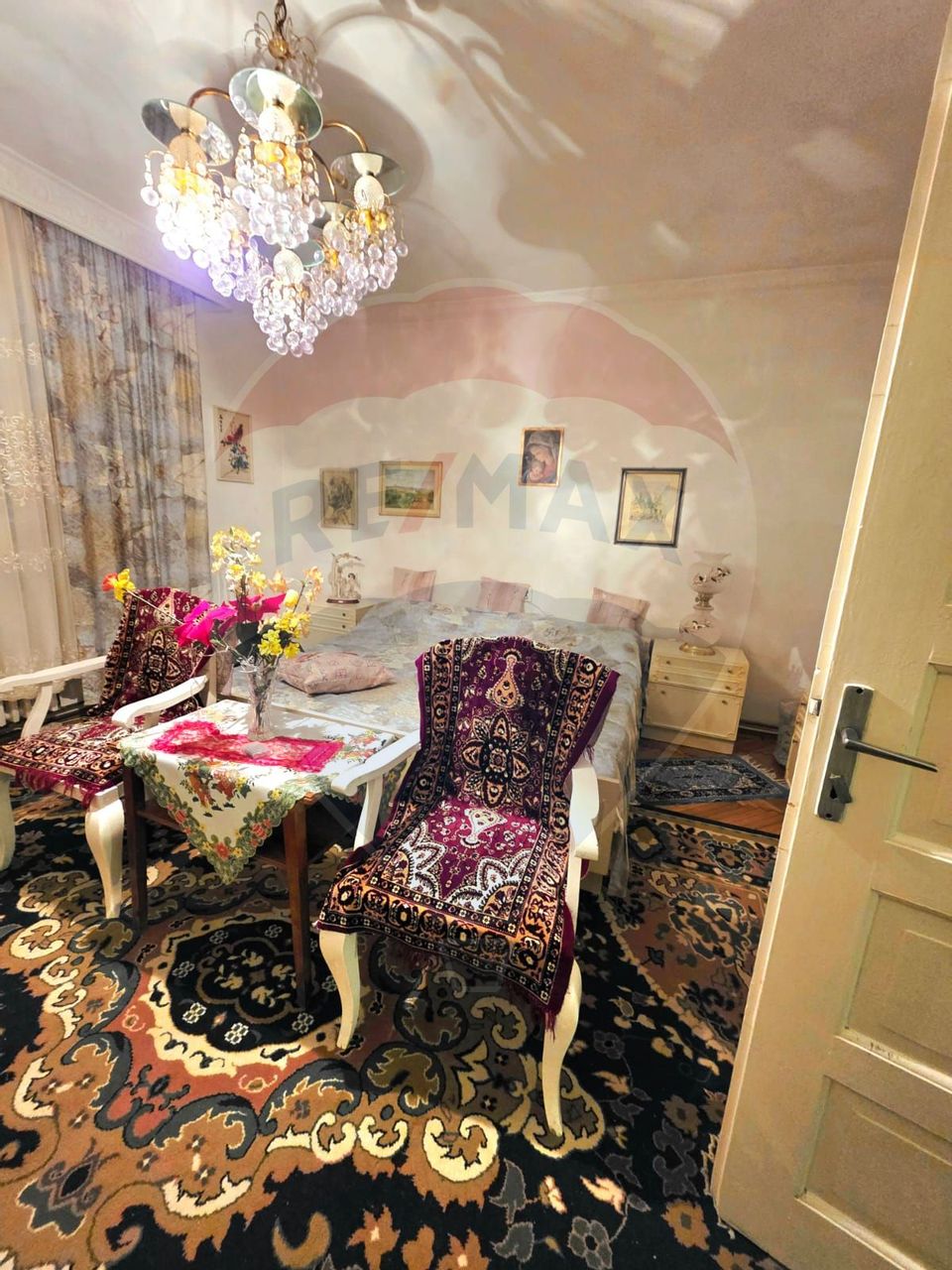 5 room House / Villa for sale, Central area