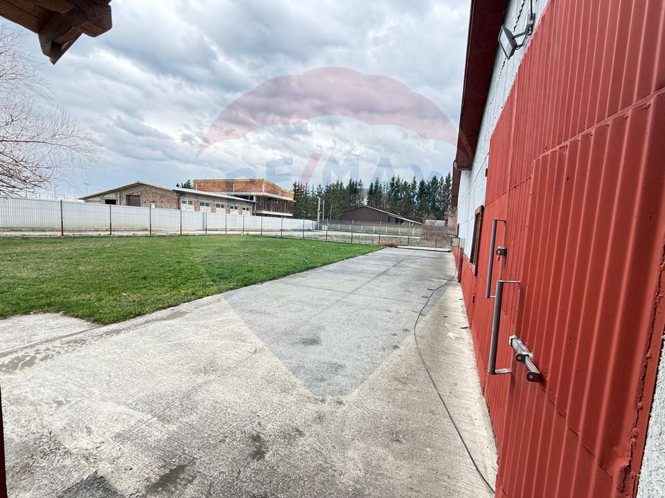 Hală industrială cu birouri si teren Gura Humorului