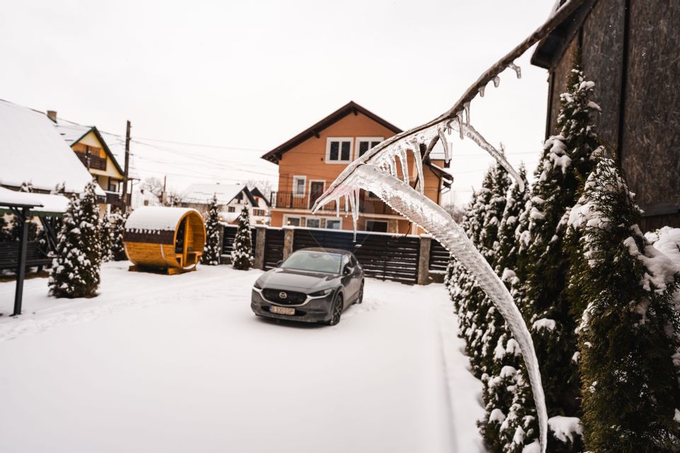 VILA “THE VARDO”, PREDELUT | 8 CAMERE DUBLE PREMIUM LANGA PADURE