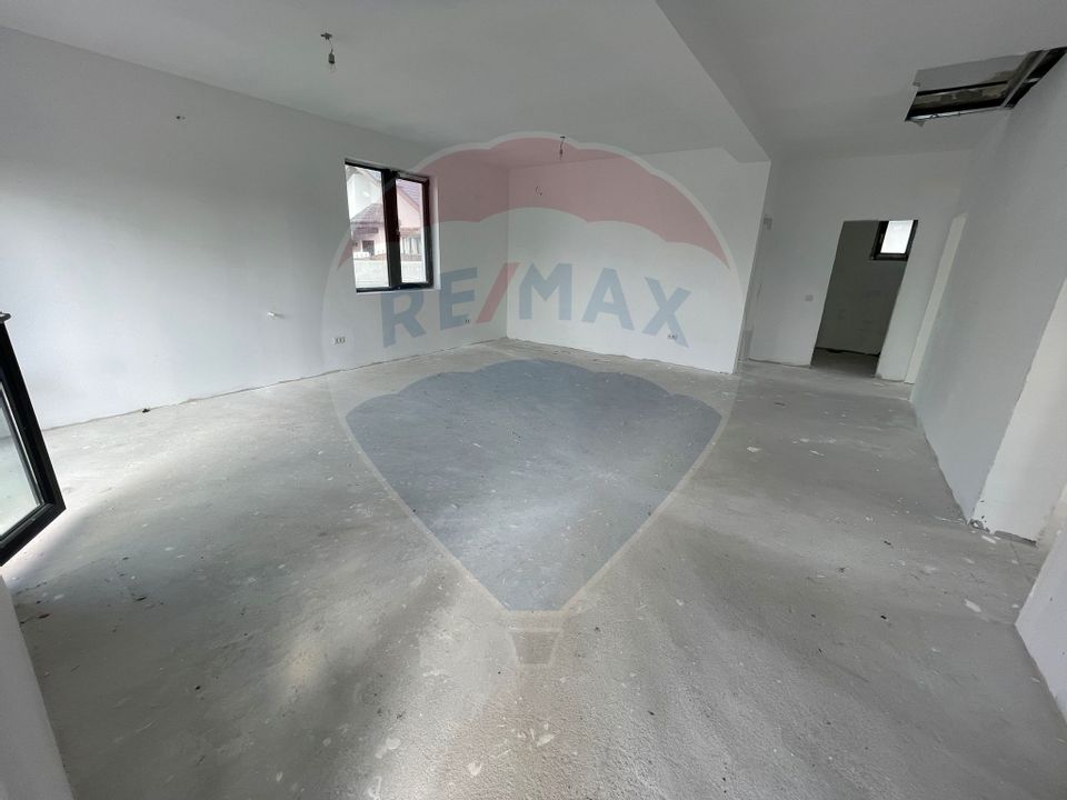 New house with 5 rooms on a lot of 285 sqm in Pantelimon