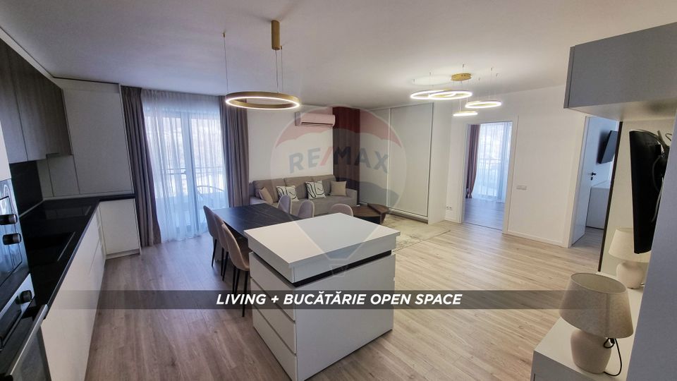 Apartament cu 3 camere tip PENTHOUSE de închiriat în zona PODUL VIILOR