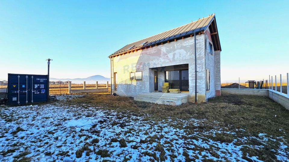 Comision 0% | Cristian | Finisaje La alegere | 3 băi | Teren 500 mp
