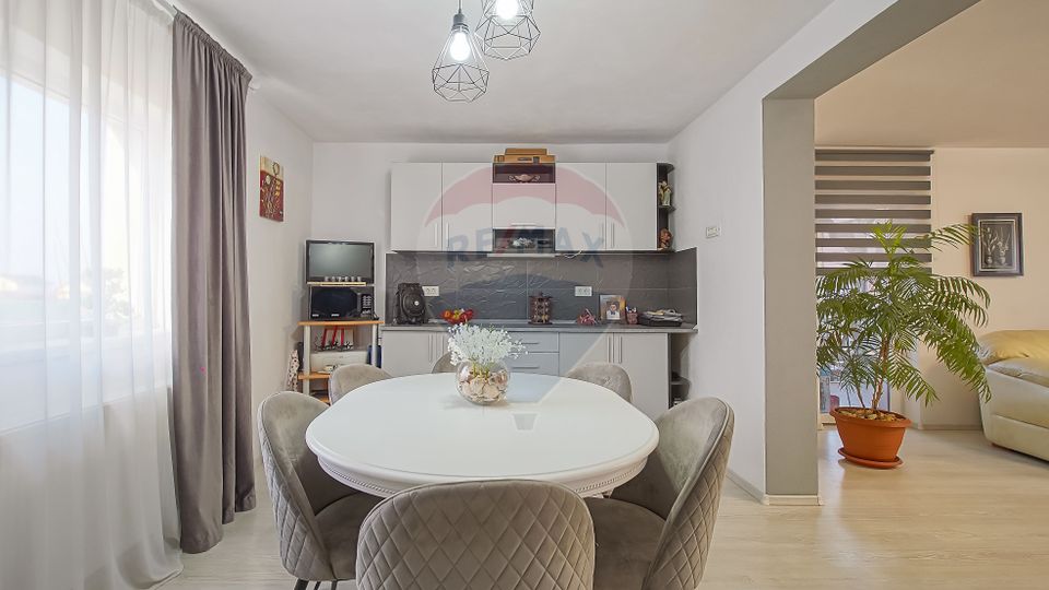 Comision zero, casa individuala + cabana A frame in Bod, la intrare