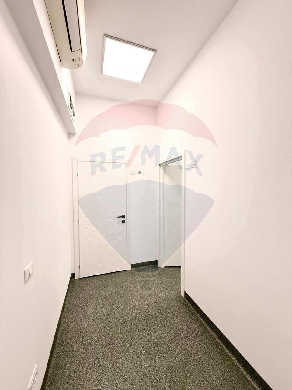 100sq.m Commercial Space for rent, P-ta Victoriei area