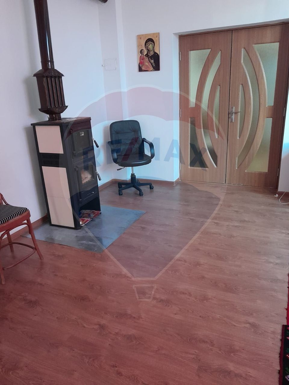 Casa renovata, mobilata si utilata, livada, Lita!