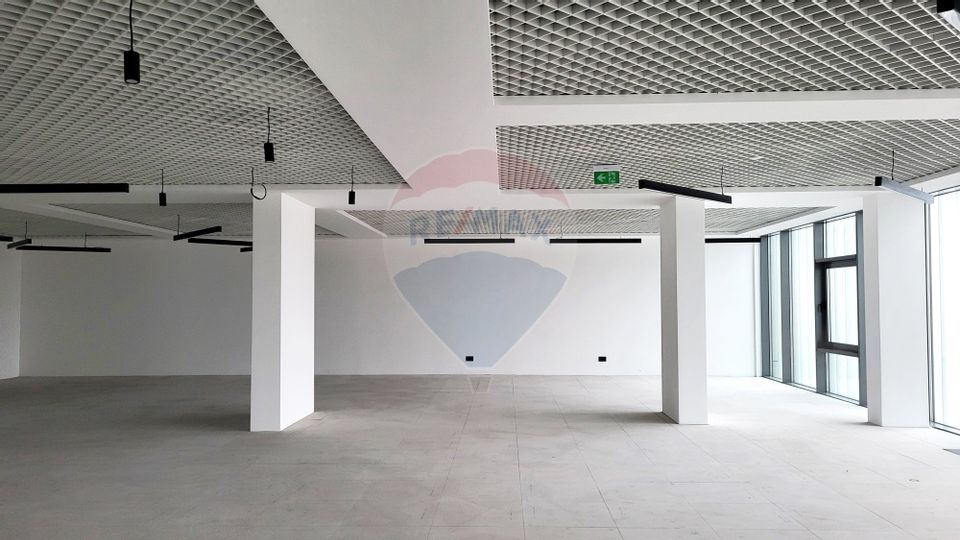 400sq.m Office Space for rent, Andrei Muresanu area