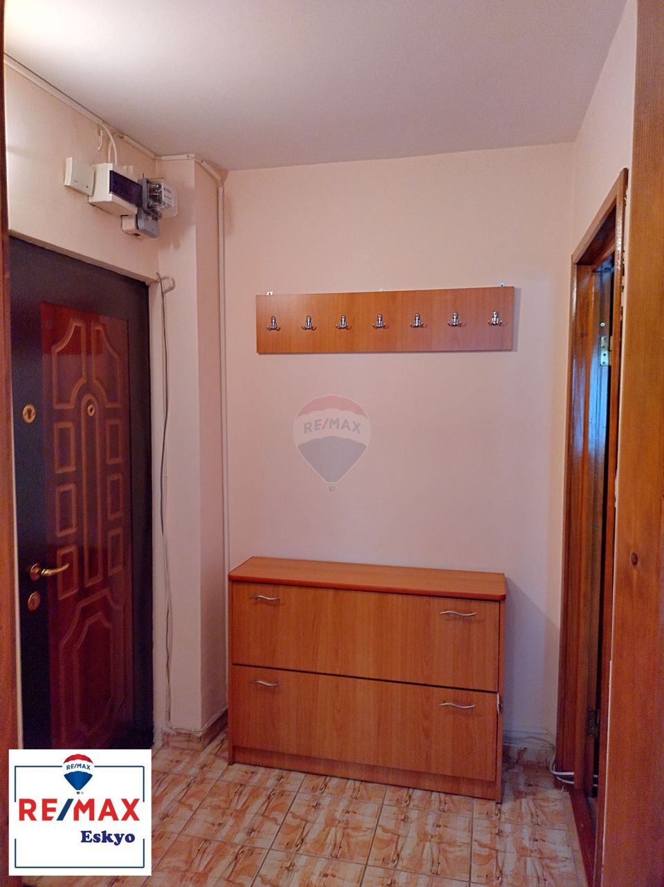 Apartament 2 camere semidecomandat DE VANZARE - Micro 40 Galati