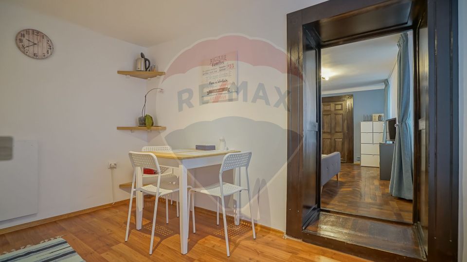 Apartament cu o cameră pe strada Poarta Schei, în inima Brașovului