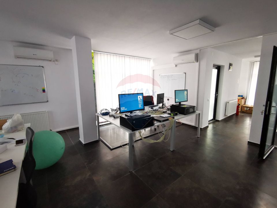 332.7sq.m Office Space, Andrei Muresanu area