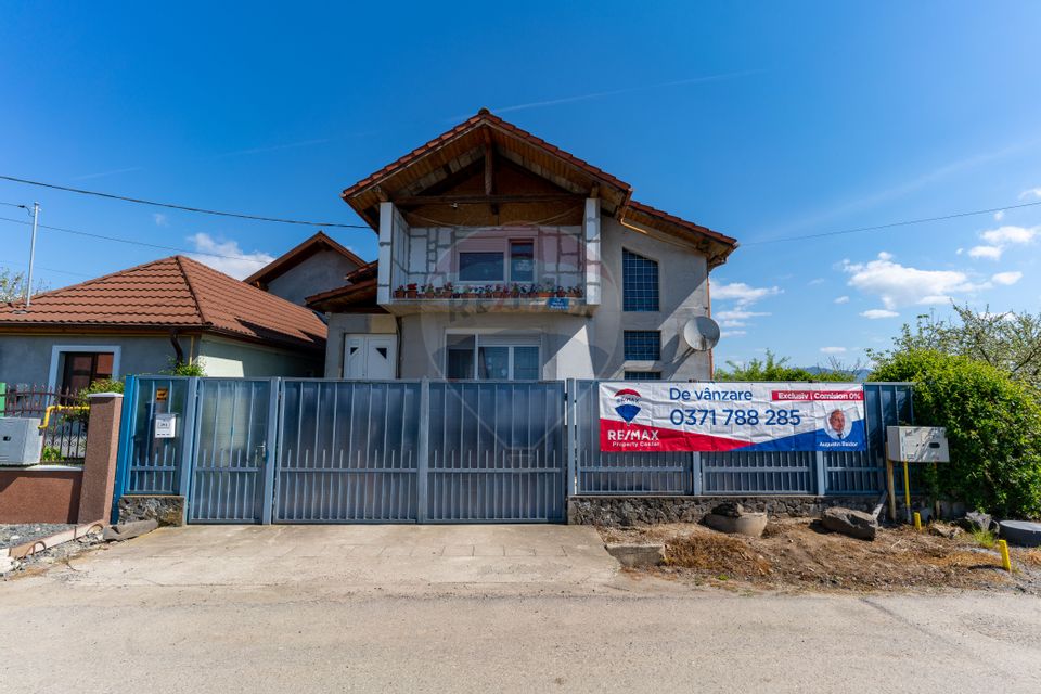 4 room House / Villa for sale