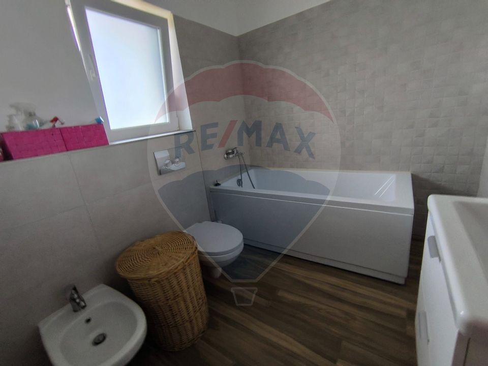 Casă 4 camere de inchiriat in Borhanci