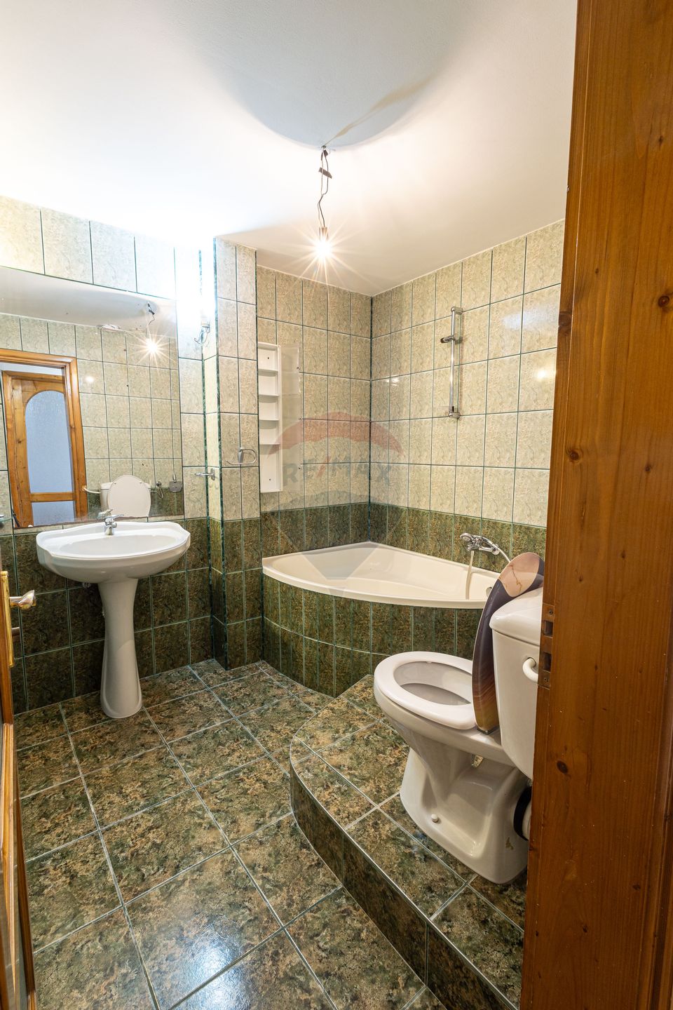 Apartament cu 3 camere de vânzare în Sebeș COMISION 0%