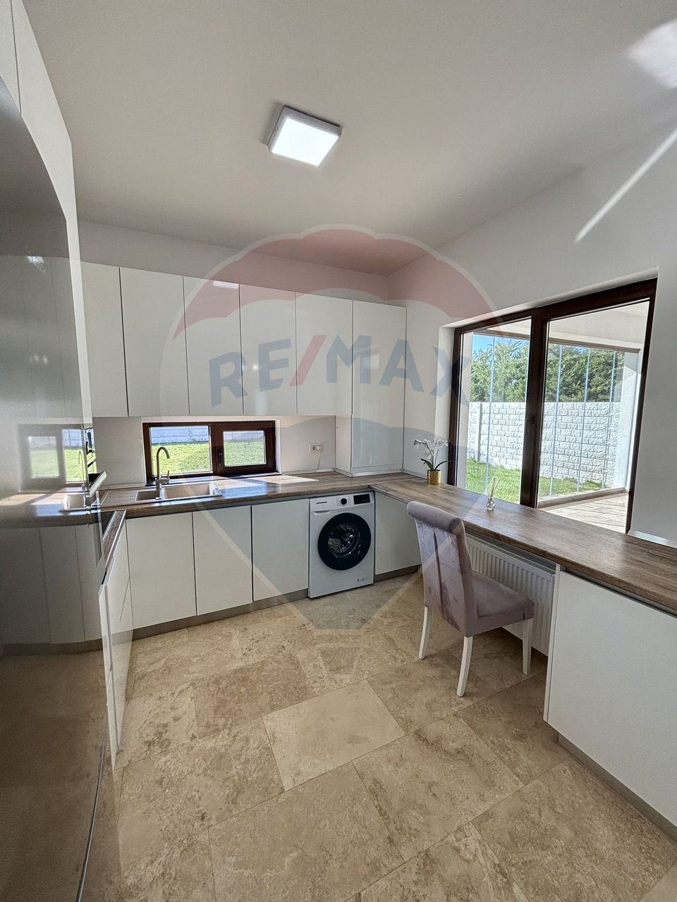 Detached house with 4 rooms for rent Corbeanca
